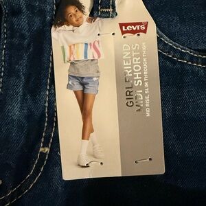 Levi's Girls Blue Denim Midrise Girlfriend Midi Shorts
